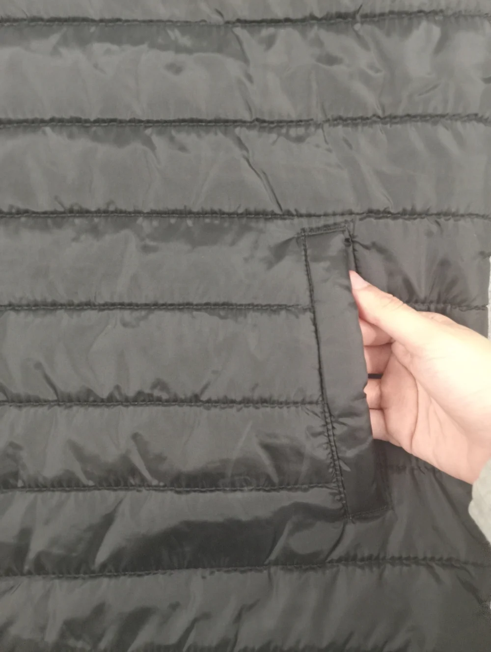 ECKO Men's Quilted Puffer Vest in Black & Heather Gray Size Large NWT - Picture 7 of 14